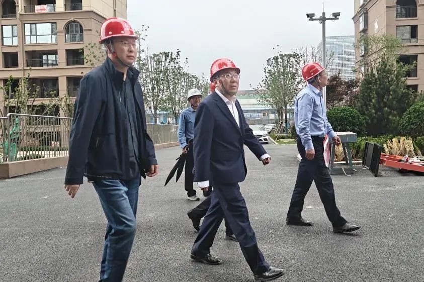 公司黨委書記、董事長李明華一行到煙臺項(xiàng)目、濰坊項(xiàng)目檢查指導(dǎo)工作.jpg